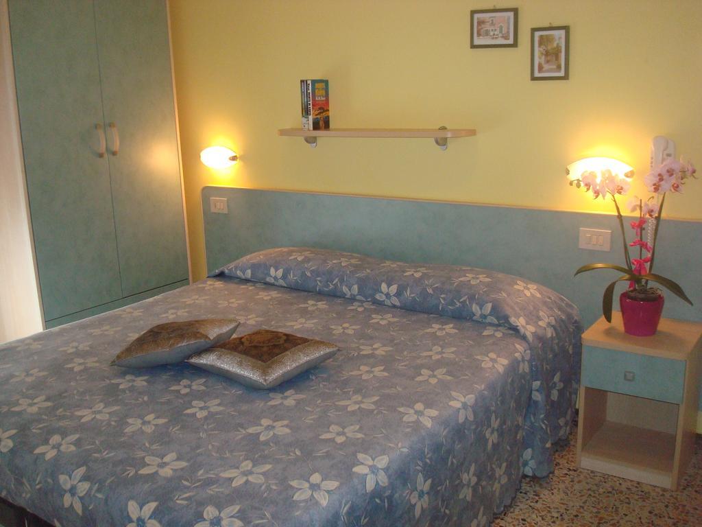 Hotel Villa Ersilia Rimini B&B Exterior foto